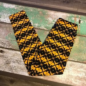 LuLaRoe One Size Leggings